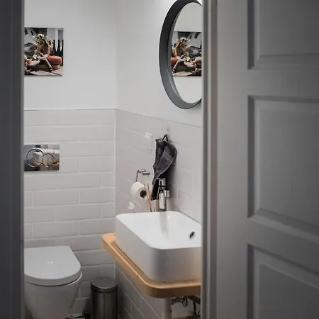 Valibor Vinoteka * Badacsonytomaj